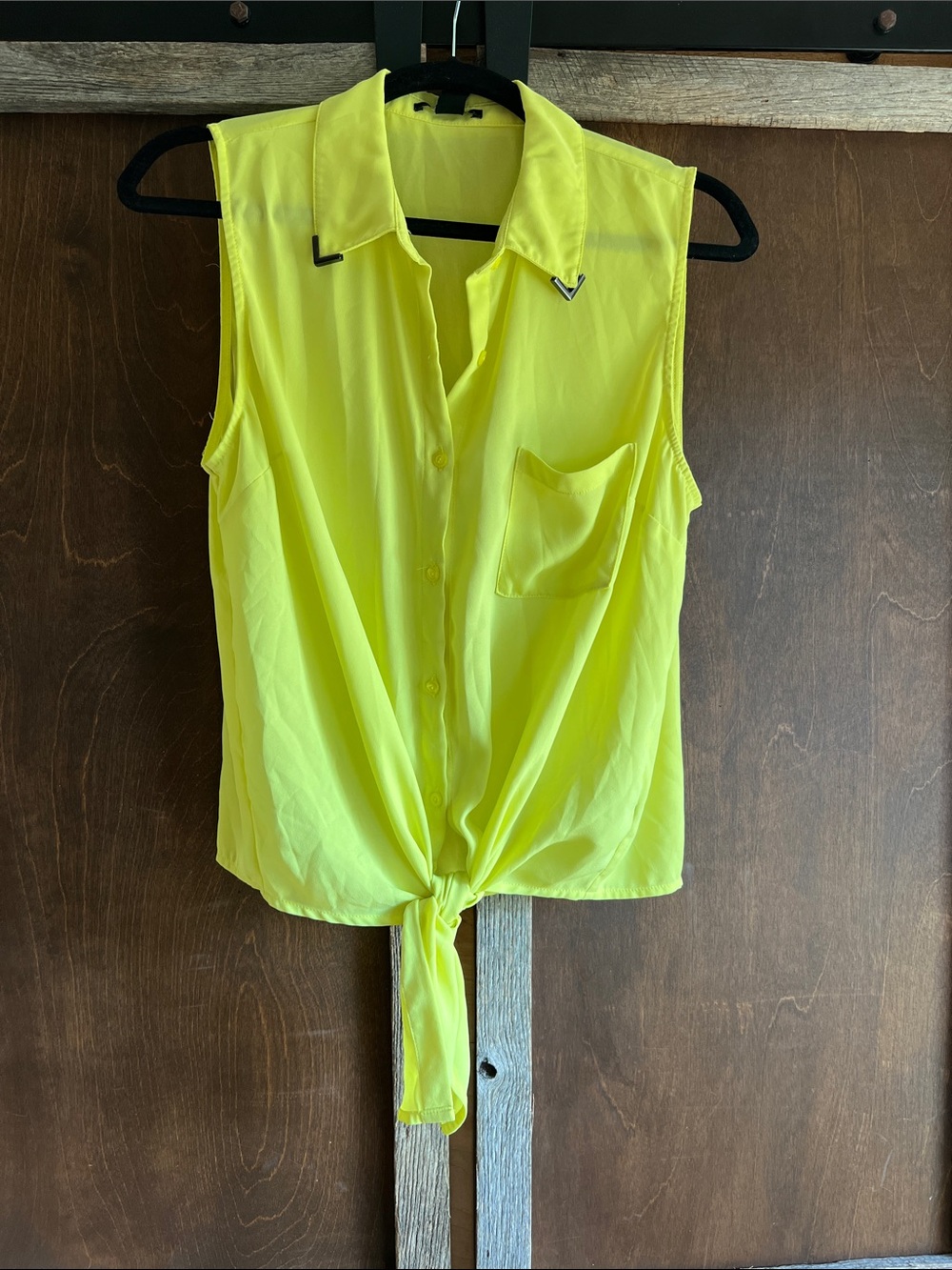 Forever 21 Neon Yellow Sleeveless Button-Front Blouse